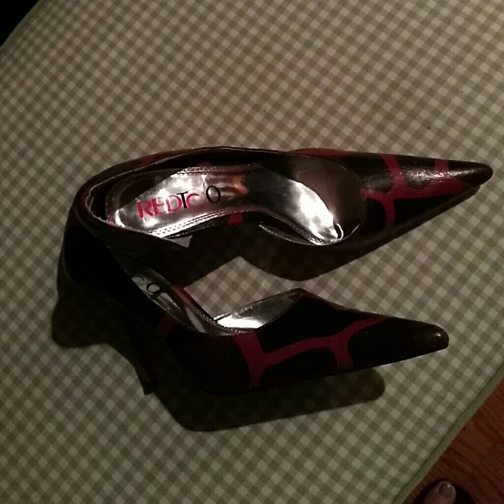 Shoes - Picture 3 of 4
